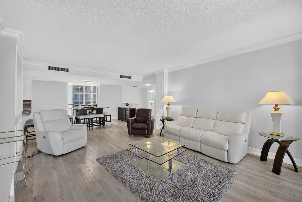 49-web-or-mls-5D1A7059 at 5400 N Ocean Drive 7b, Singer Island