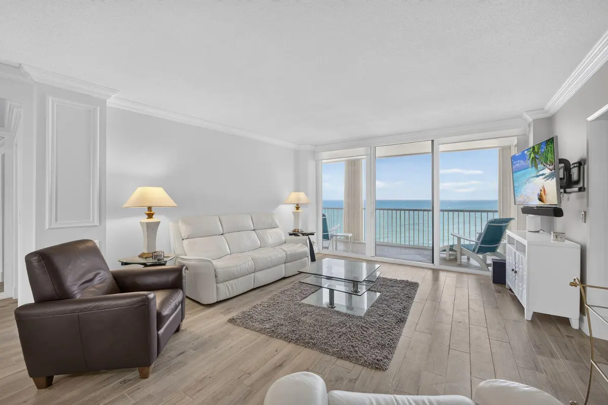 47-web-or-mls-5D1A7049 at 5400 N Ocean Drive 7b, Singer Island