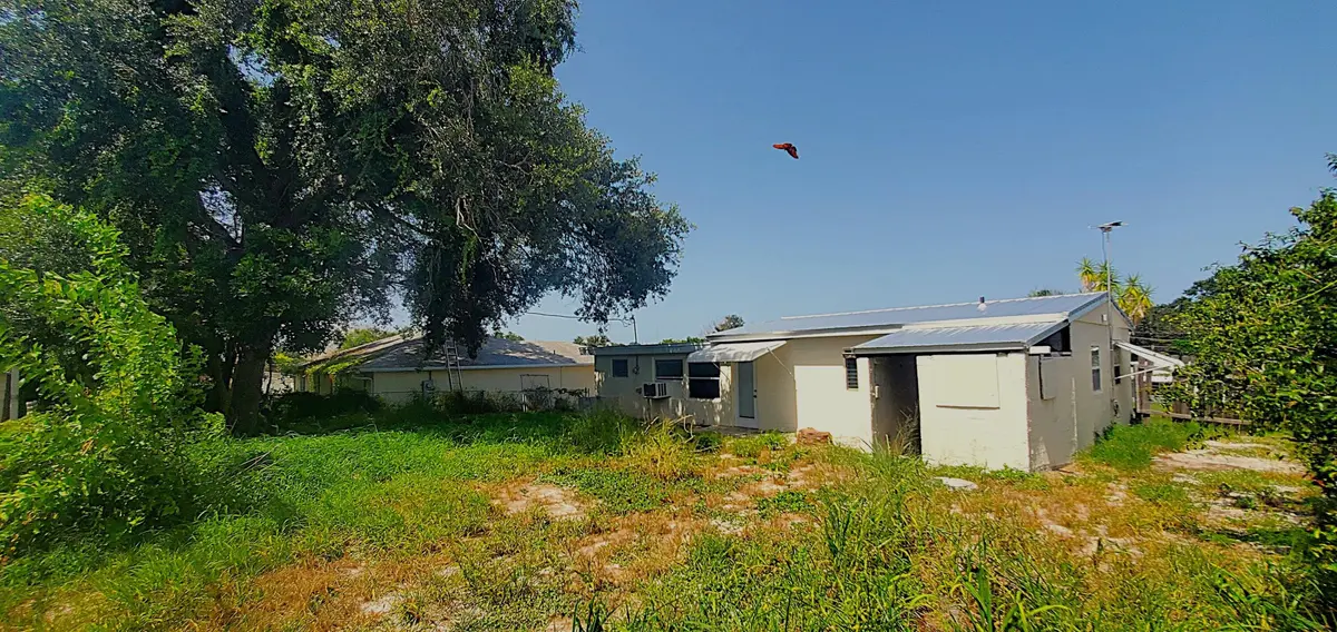 BUTTERFLY17 at 161 SW 6th Court, Vero Beach