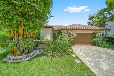 718 NW 177th Avenue, Pembroke Pines – sold