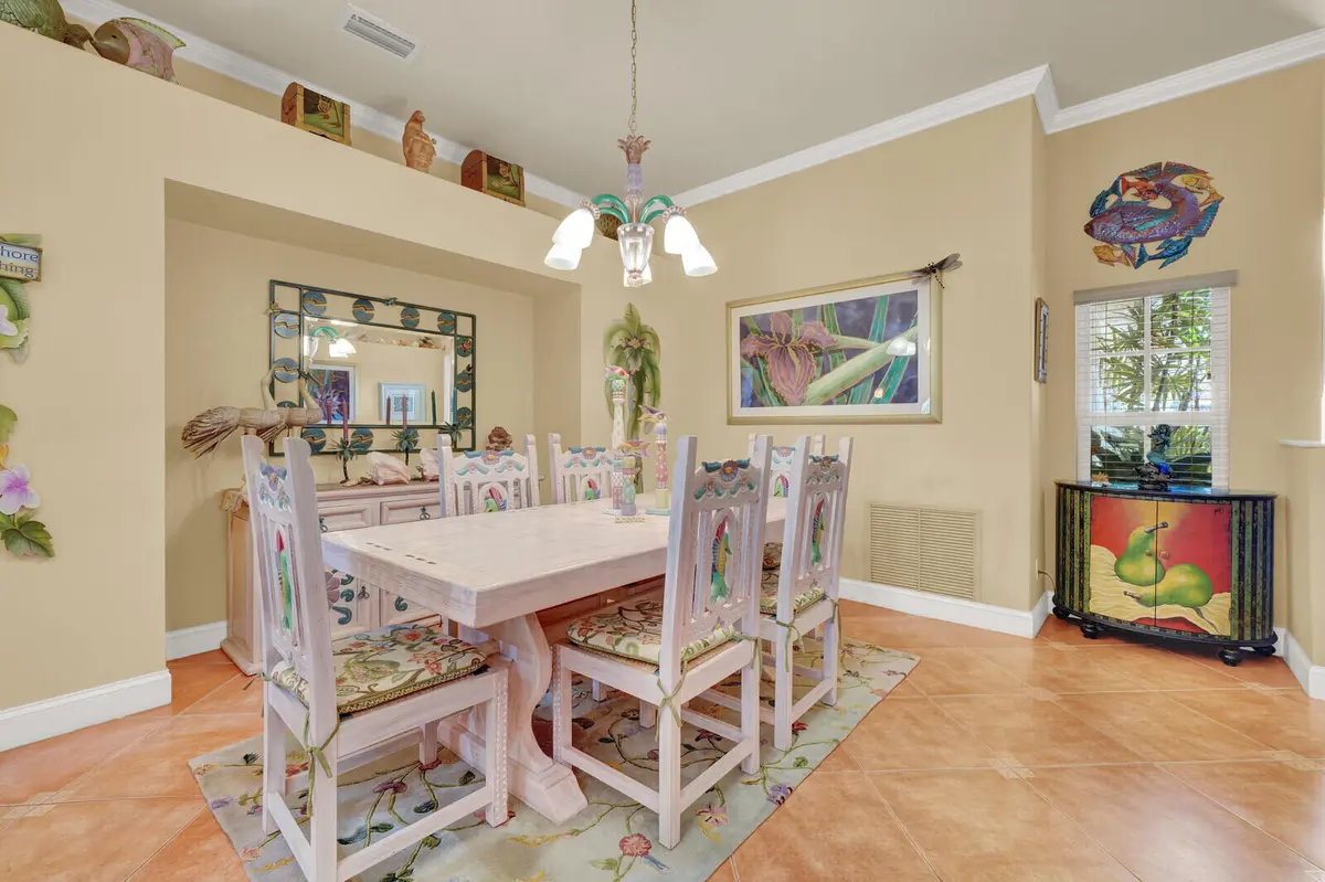 Dining Area at 718 NW 177th Avenue, Pembroke Pines