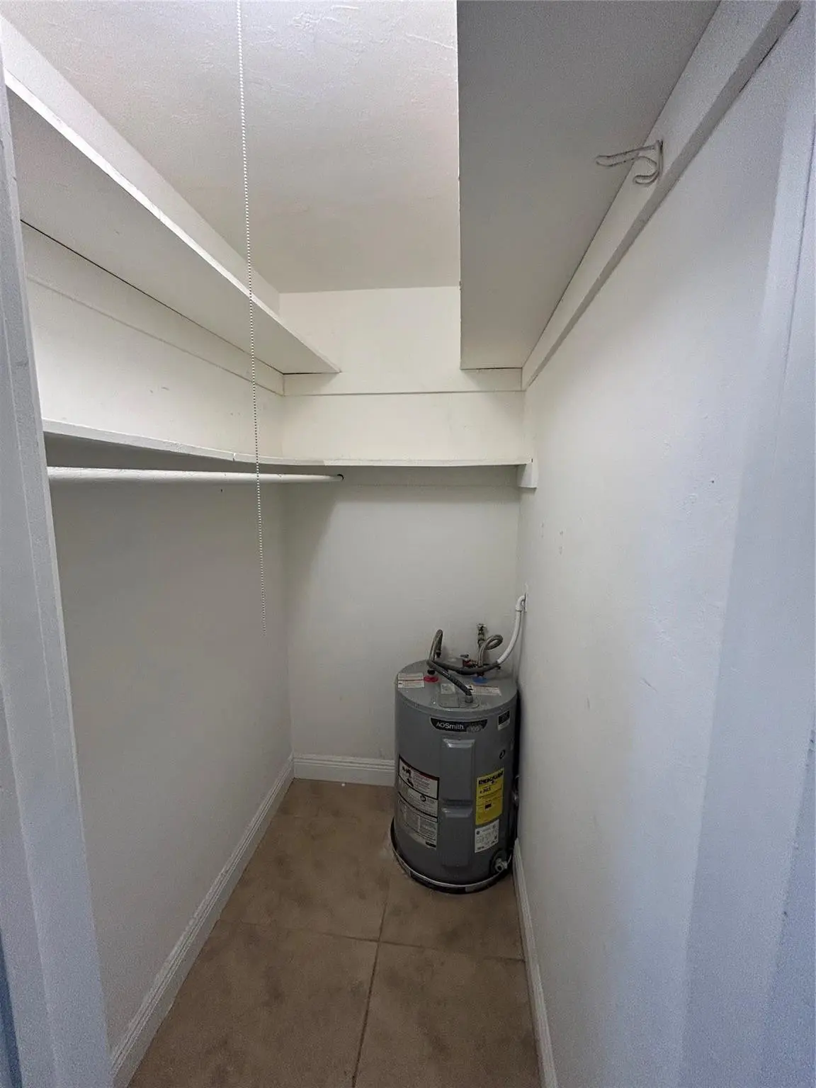 Photo 8 at 921 NE 17th Avenue 2, Fort Lauderdale