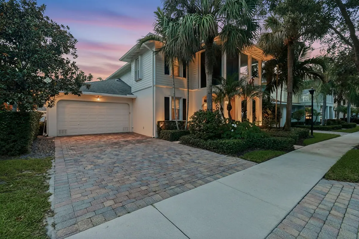350CaravelleDr-Twilights(15) at 350 Caravelle Drive, Jupiter