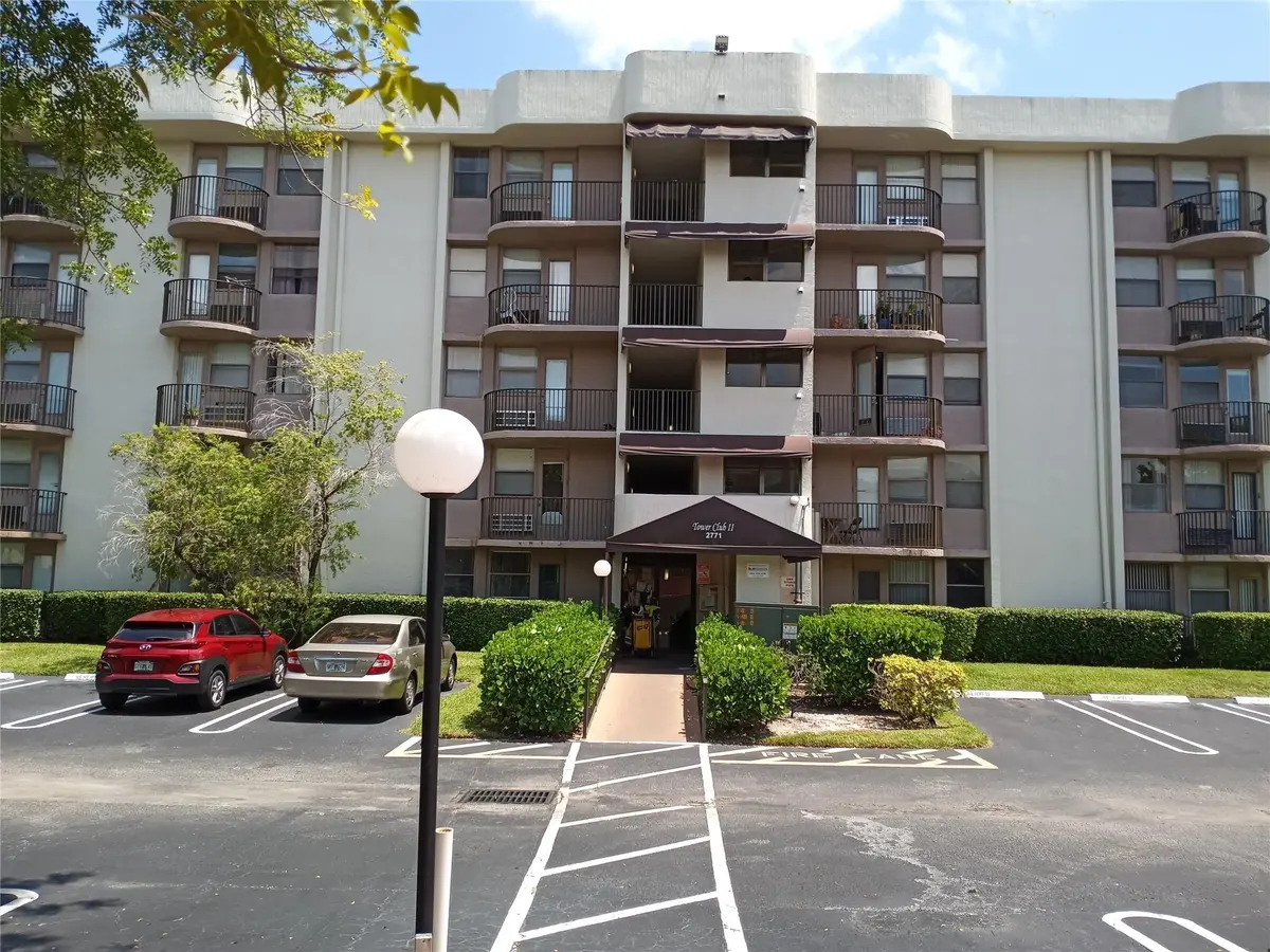 Photo 2 at 2771 Riverside Drive 511-a, Coral Springs