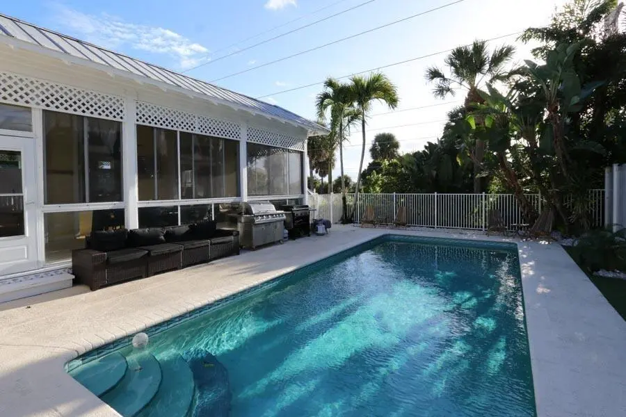 400 Seaside - 15 at 400 Seaside Lane, Juno Beach