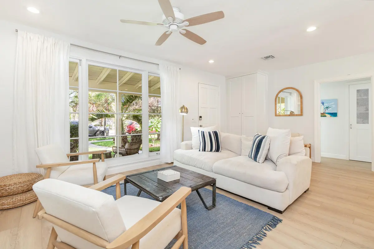low-6 at 438 38th Street, West Palm Beach