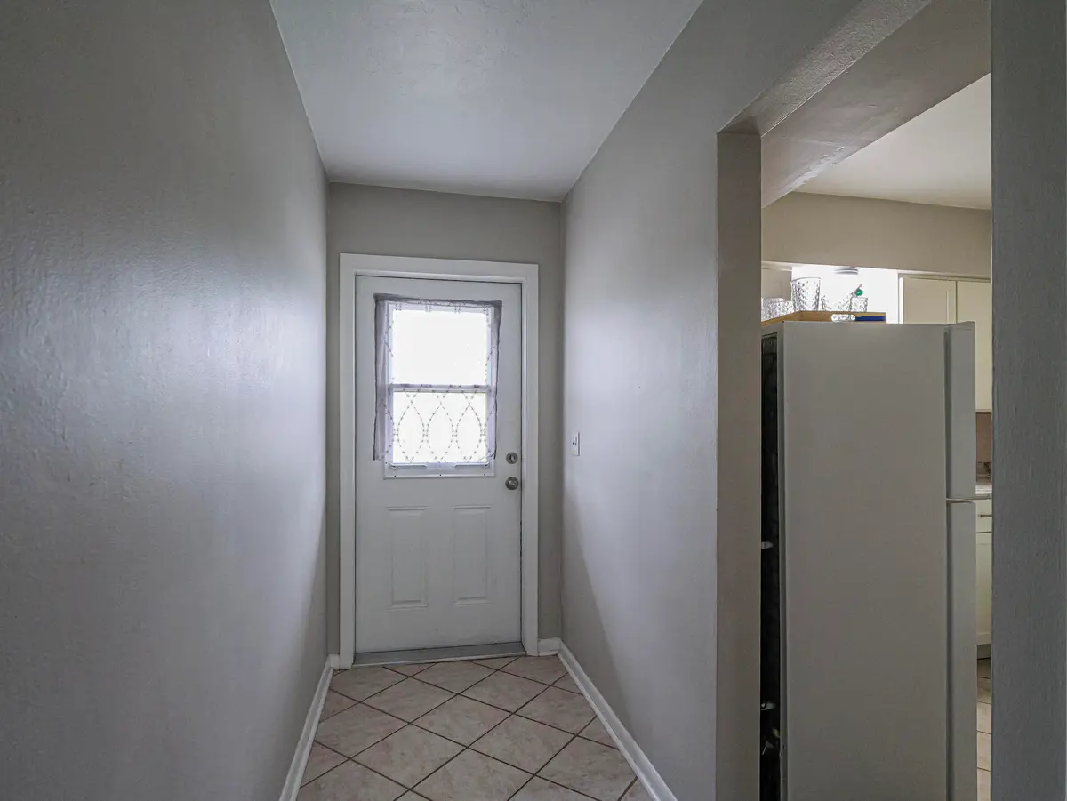 677 ROYAL PALM Boulevard 12, Vero Beach, FL – photo 6