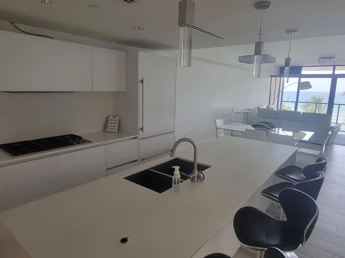 7442914C-56F3-4A18-ABDA-9E20CE1251D2 at 2101 S Surf Road Phe, Hollywood