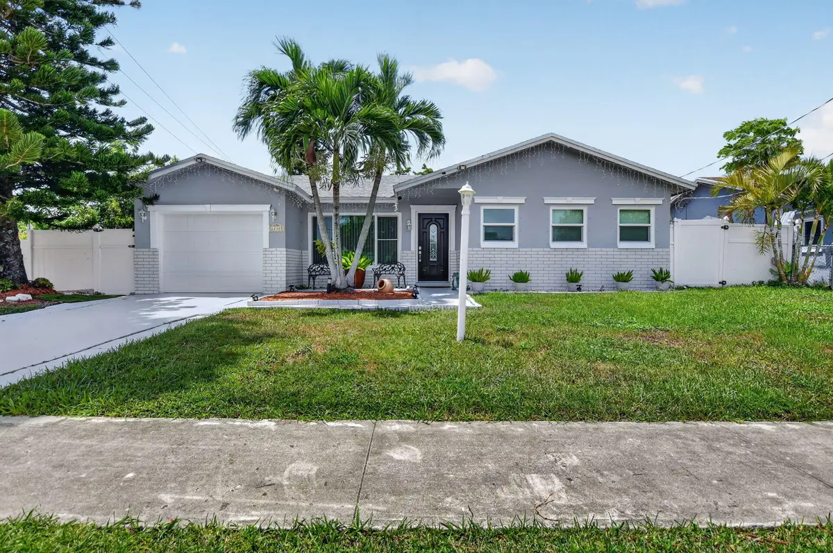Front of home at 22305 SW 57th Avenue, Boca Raton