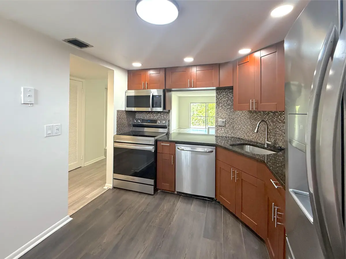 IMG_9921 at 6301 N Falls Cir Drive 303, Lauderhill