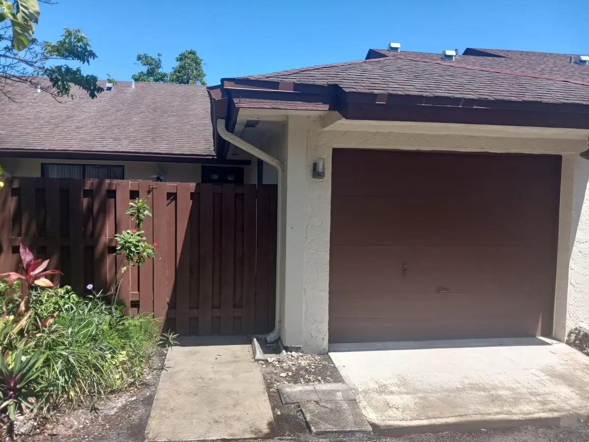 22682 front at 22682 VISTAWOOD Way, Boca Raton