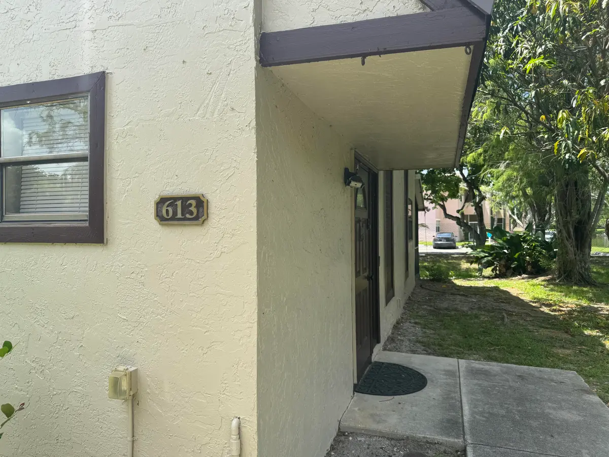 IMG_0798 at 613 NW 47TH Street, Deerfield Beach