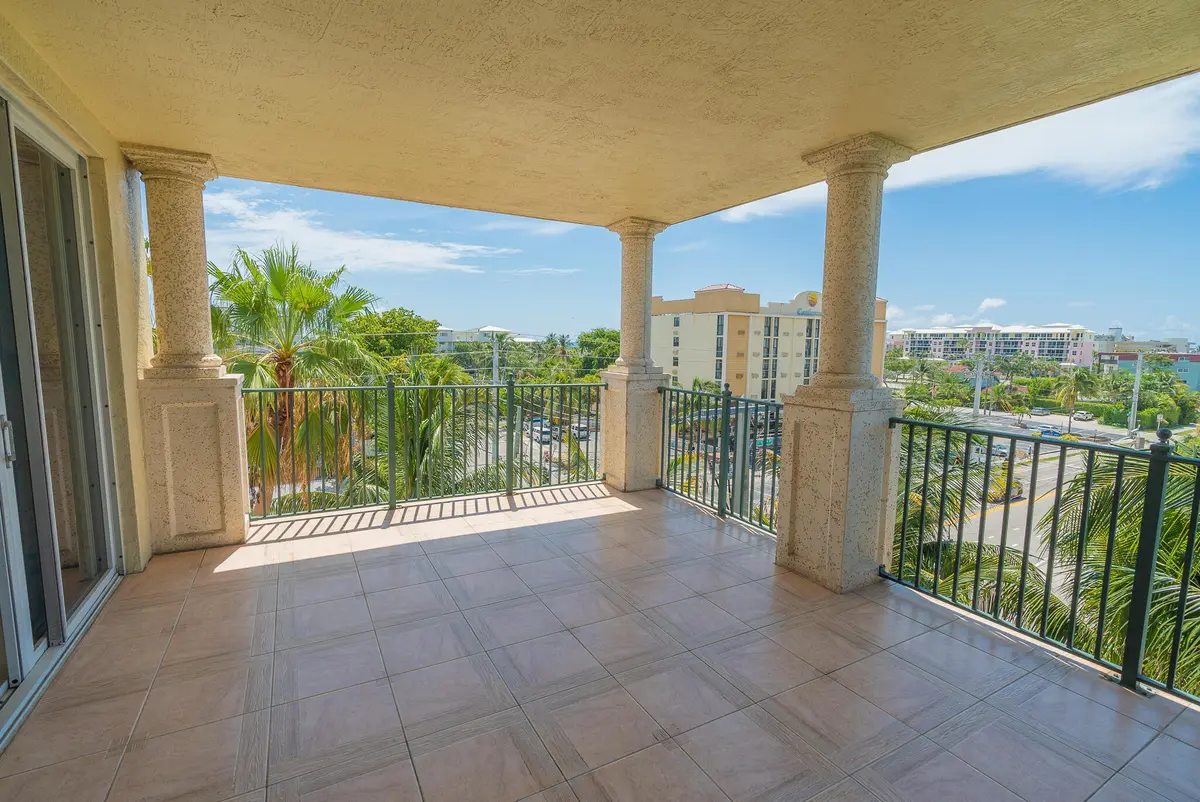 _T_S3683 at 9 NE 20TH Avenue 501, Deerfield Beach