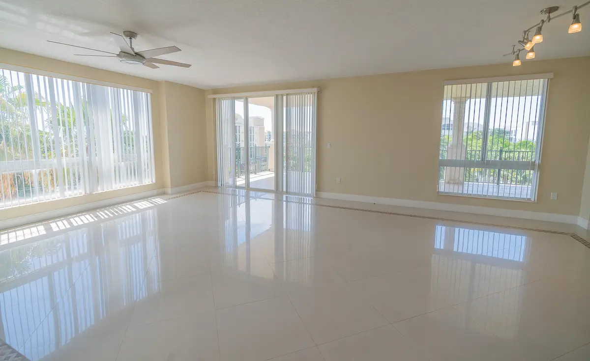 _T_S3712 at 9 NE 20TH Avenue 501, Deerfield Beach