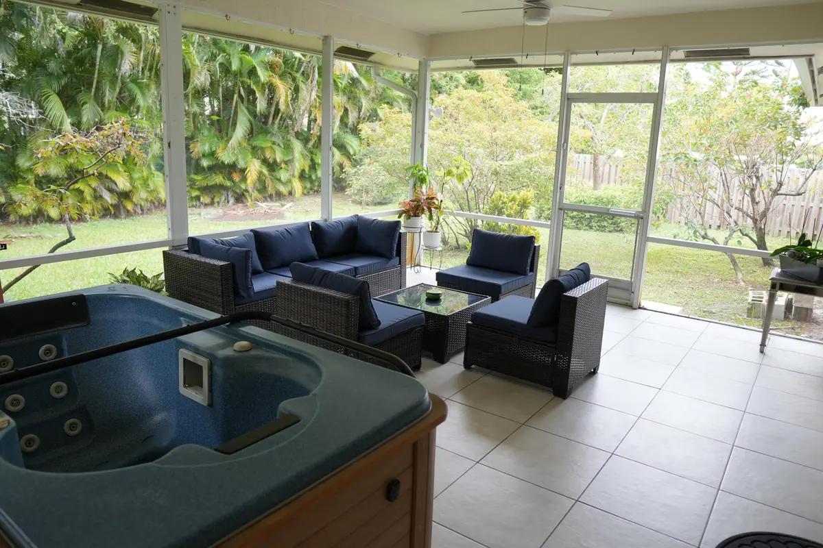 DSC00568 at 821 SW 13TH Court, Pompano Beach