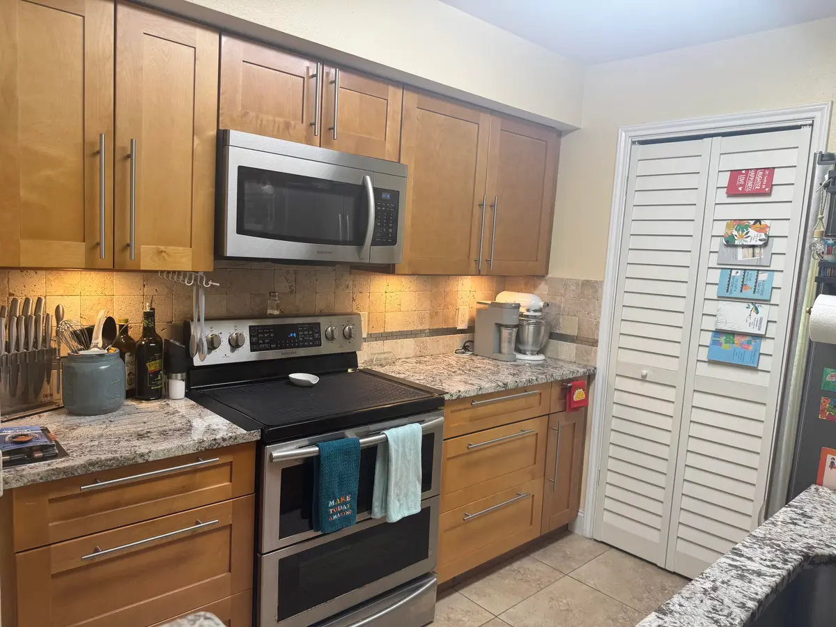 IMG_4019 at 2662 NW 33RD Street 2503, Oakland Park