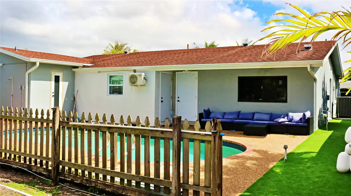 Photo 7 at 2704 CANAL Road, Miramar