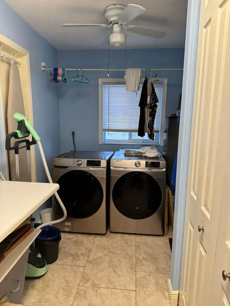 Laundry room at 1726 NW 82ND Avenue, Coral Springs