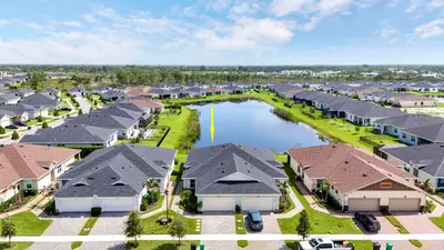 1960 SE Crosswood Way, Port St. Lucie – Villa for sale