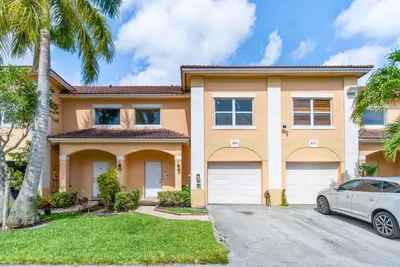 809 TALIA Circle 809, Lake Worth Beach – Townhouse for rent