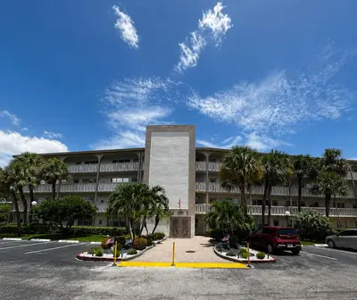 1901 Bermuda Circle F2, Coconut Creek – Condominium for sale