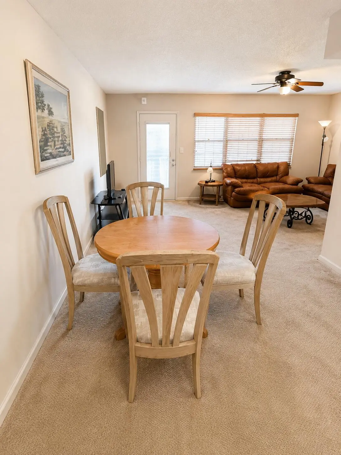 diningroom2 at 1901 Bermuda Circle F2, Coconut Creek