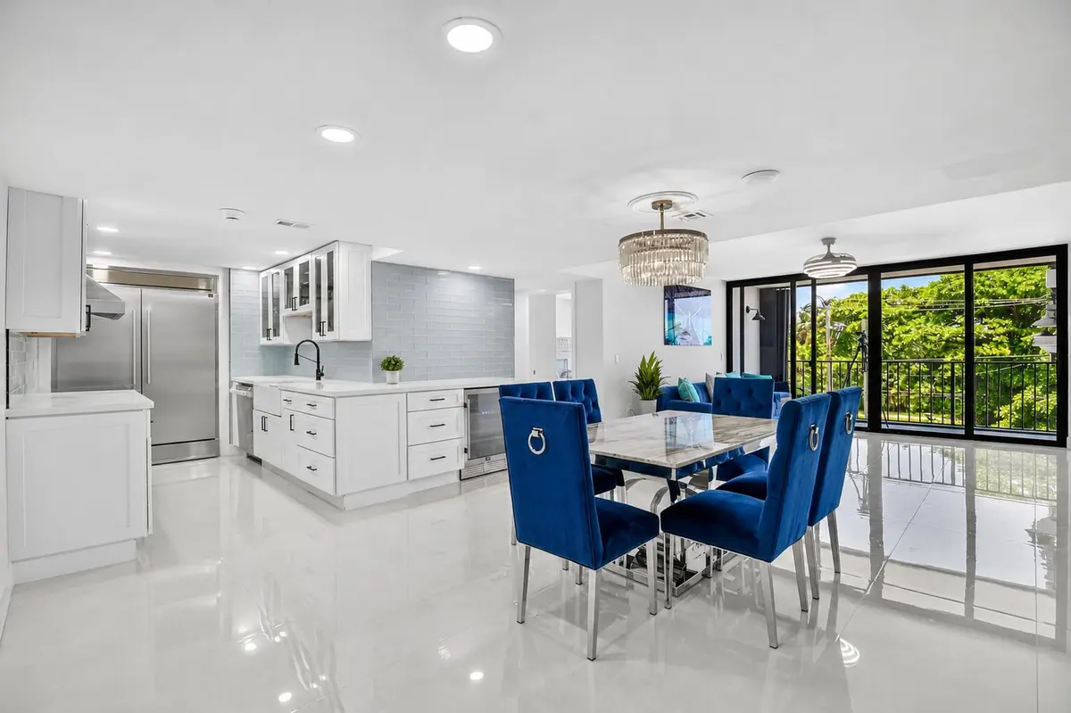 Kitchen at 5600 N Flagler Drive Unit 207, West Palm Beach