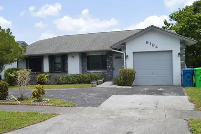 9194 NW 49TH Court, Sunrise – sold