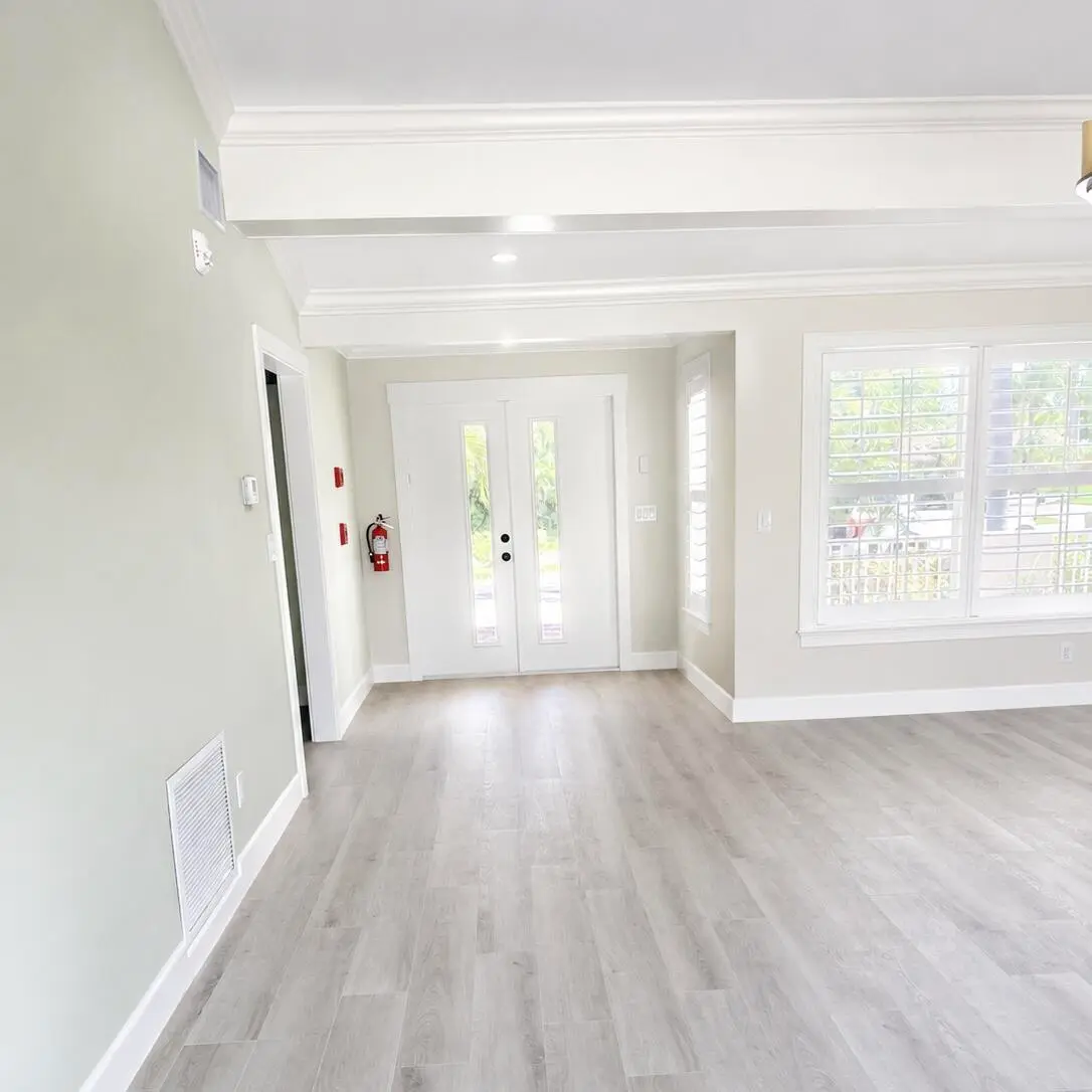 Living Area/ front door at 1023 NW SPRUCE RIDGE Drive, Stuart