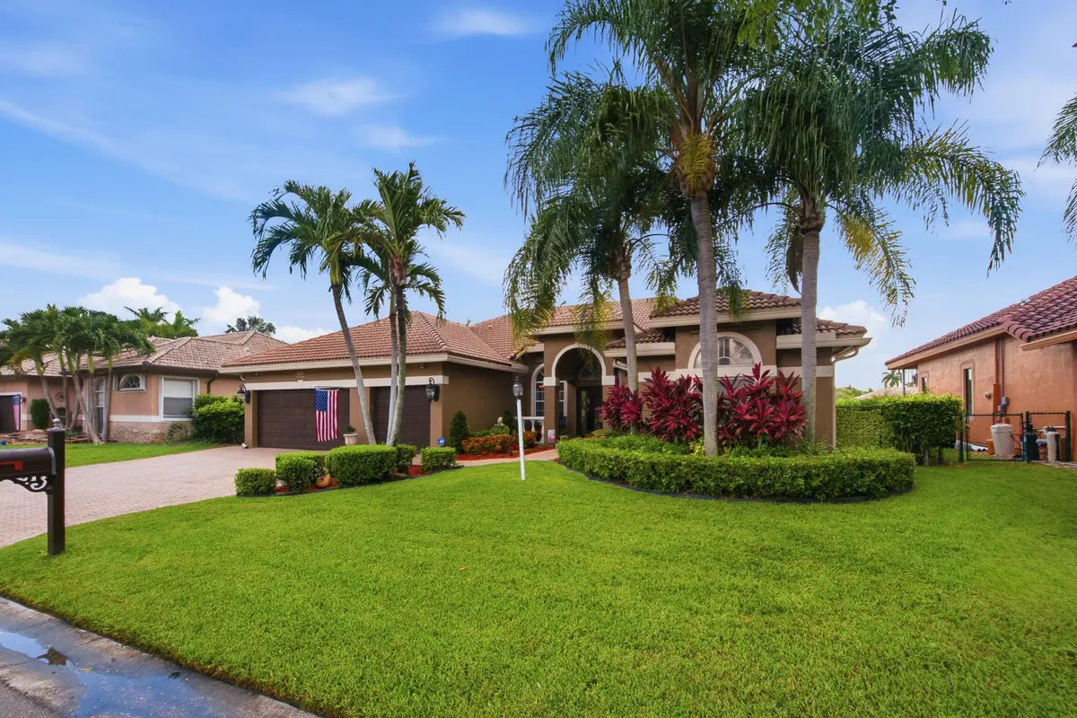 Front of the home at 4278 NW 81ST Terrace, Coral Springs
