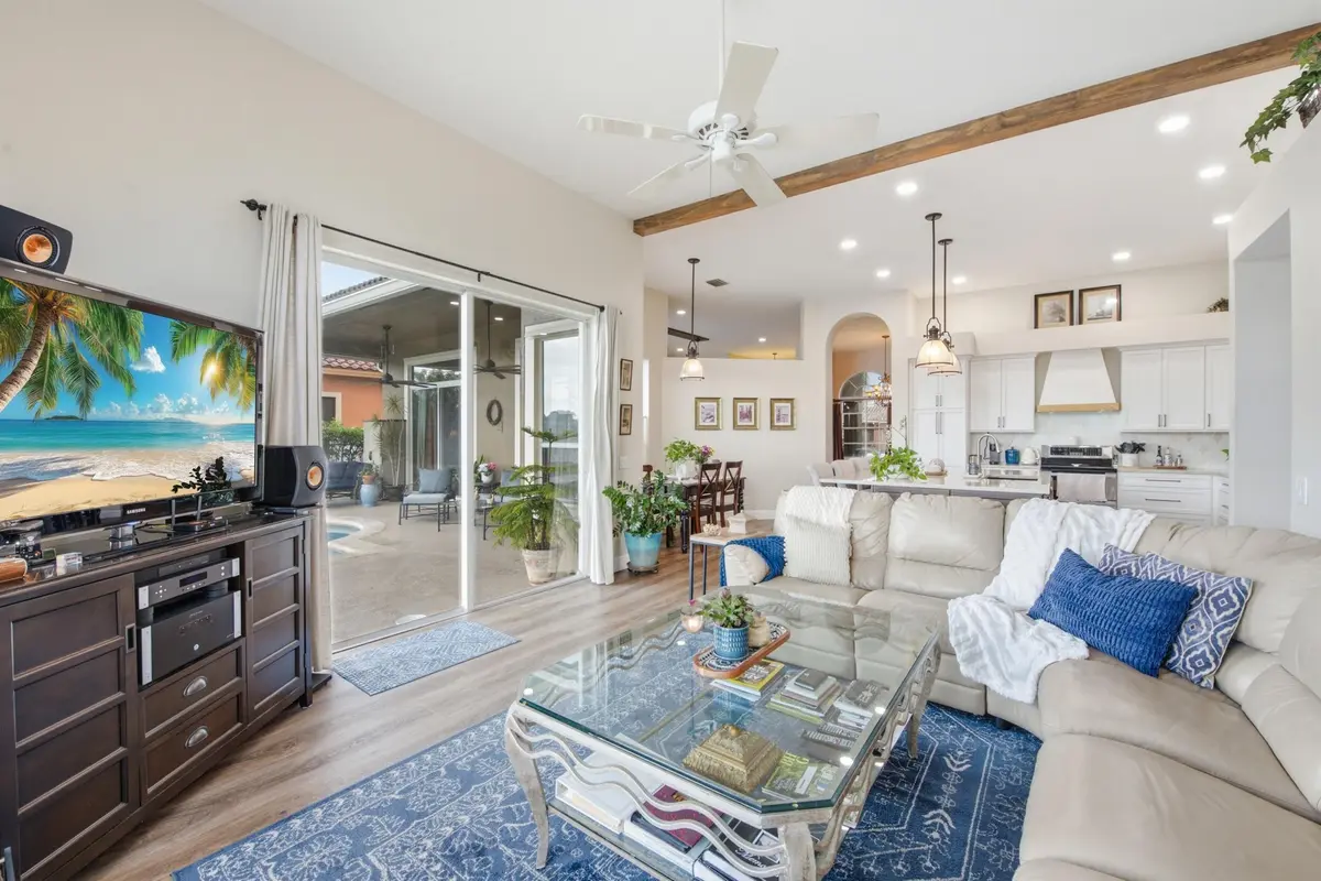 Family Room at 4278 NW 81ST Terrace, Coral Springs