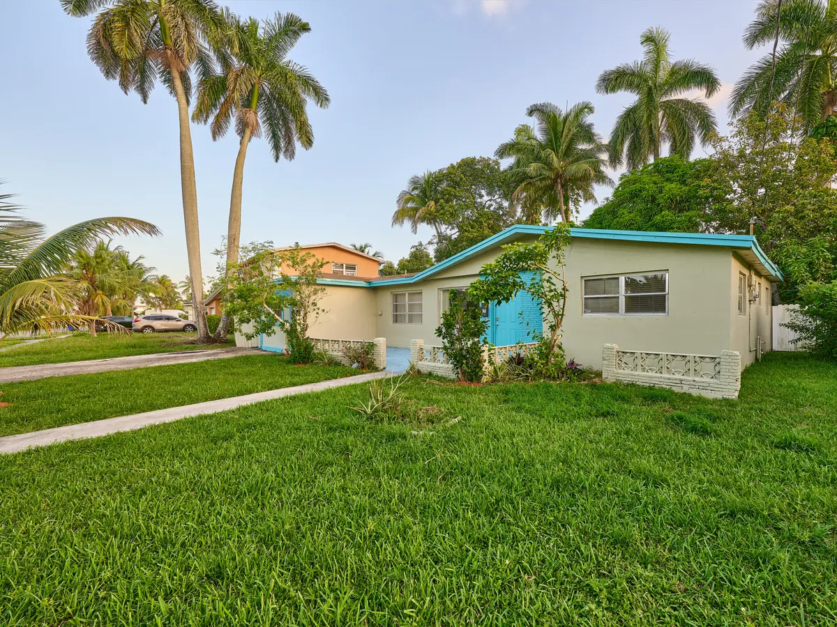 © PYL 0001 at 3515 NW 40th Street, Lauderdale Lakes