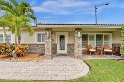 1245 NE 17TH Way, Fort Lauderdale – Single Family Residence for sale