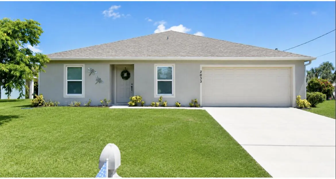 View recent photos at 2033 SW Leafy Road, Port St. Lucie