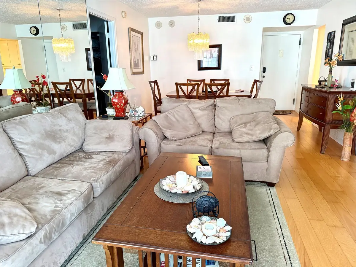 Living/dining room at 101 BRINY Avenue 1104, Pompano Beach