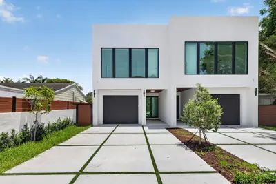 704 SW 9th Street, Fort Lauderdale – Townhouse for rent