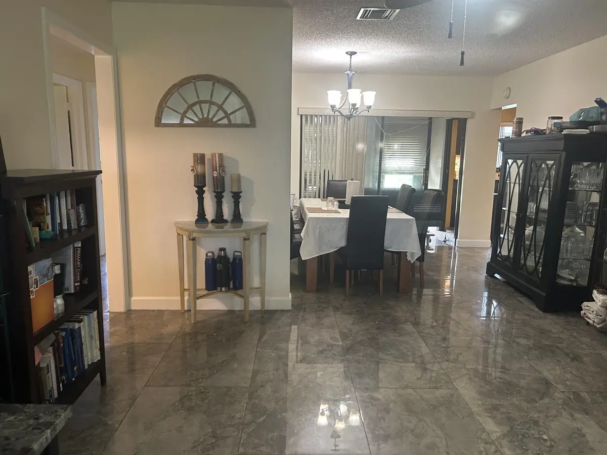 Dining room at 4882 Equestrian Circle A, Boynton Beach