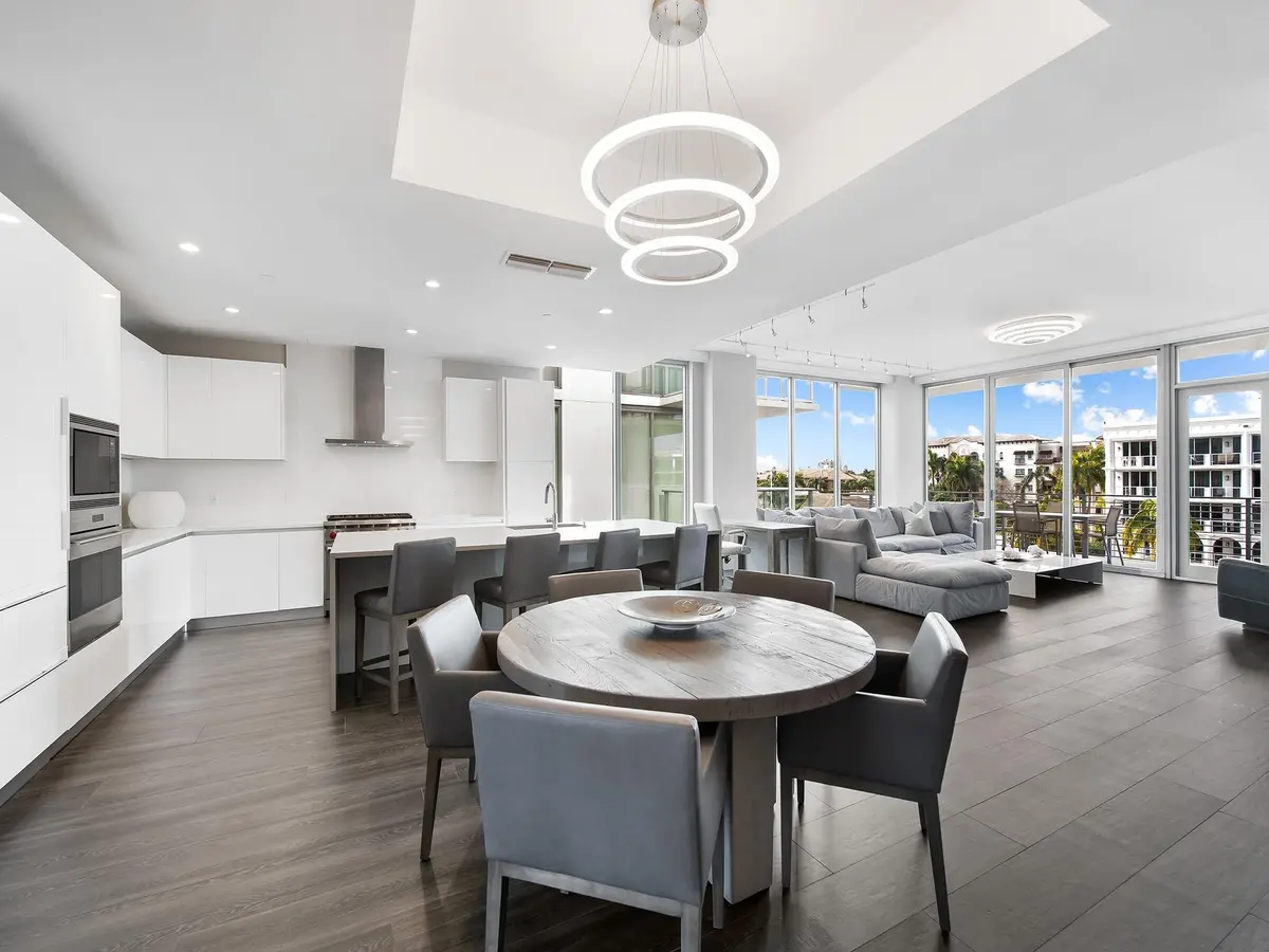 Photo 1 at 41 Isle Of Venice Drive 402, Fort Lauderdale