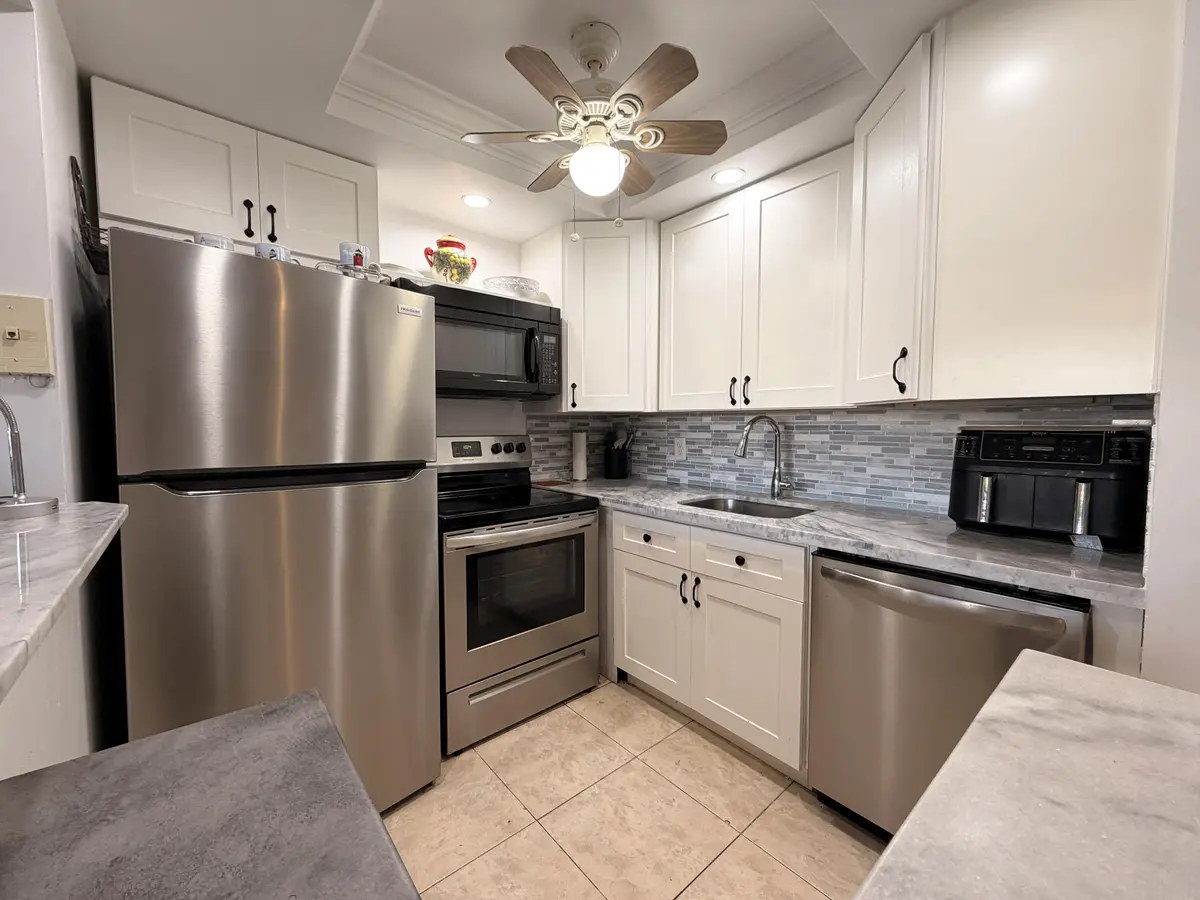 kitchen angle 2 at 29 BERKSHIRE B, West Palm Beach