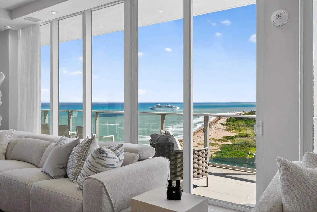 Main Living at 3100 N Ocean  Drive H-PH3, Riviera Beach