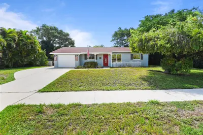1515 CRESCENT Drive, Lake Park – sold
