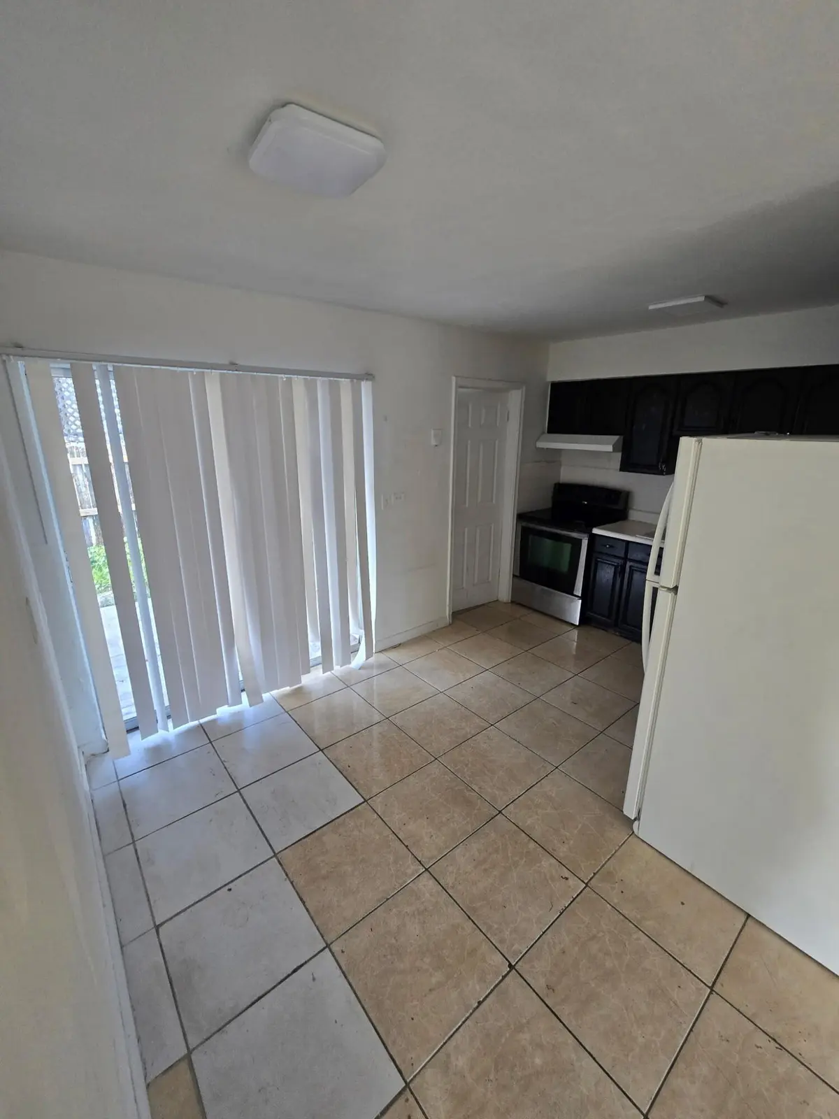 5900 GARFIELD Street E, Hollywood, FL – photo 3