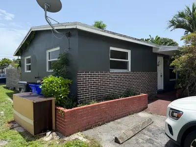 5900 GARFIELD Street E, Hollywood – leased