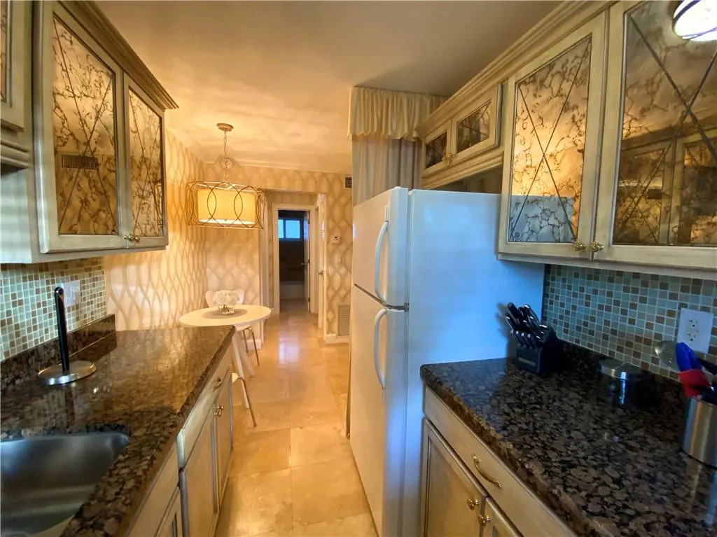 Photo 6 at 600 NE 7TH Avenue 14, Fort Lauderdale
