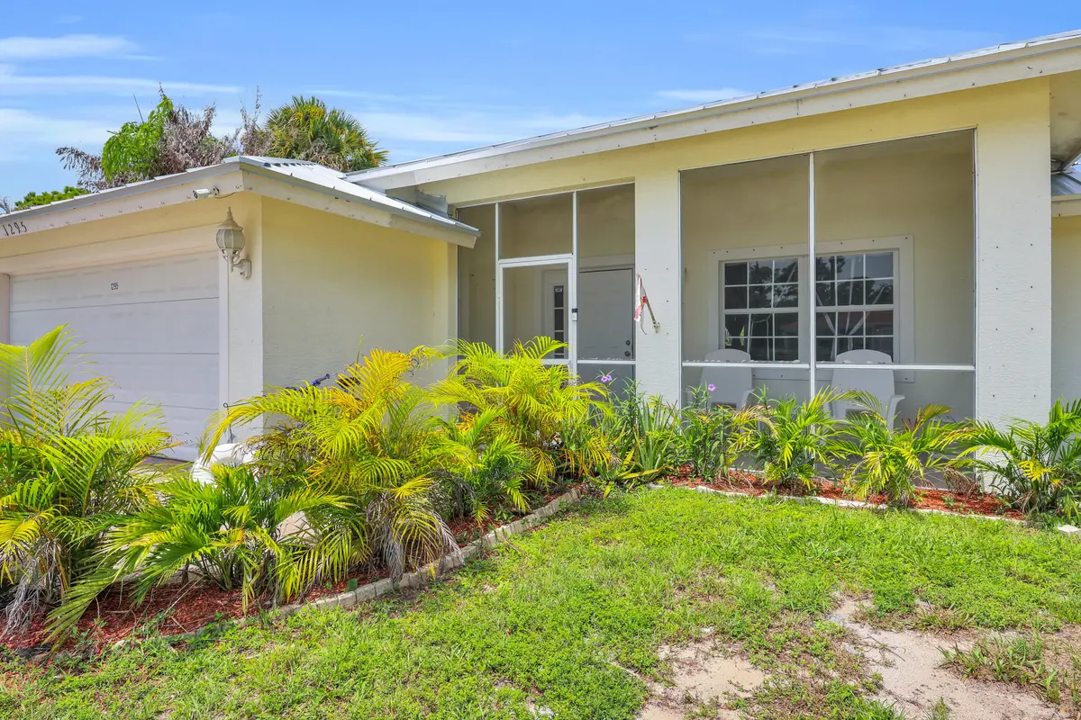 3_8p3a3331 at 1295 12th Avenue, Vero Beach