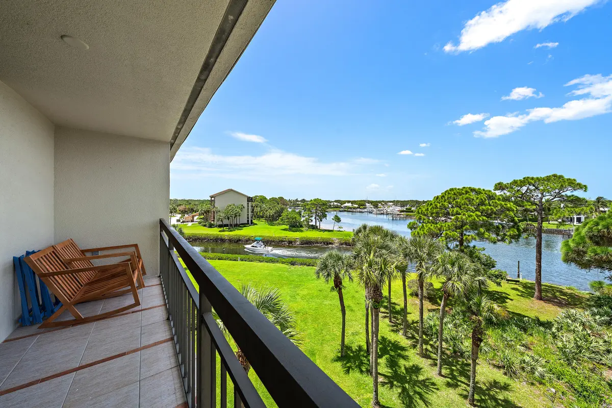 2201 Marina Isle Way 506-21 at 2201 Marina Isle Way 506, Jupiter