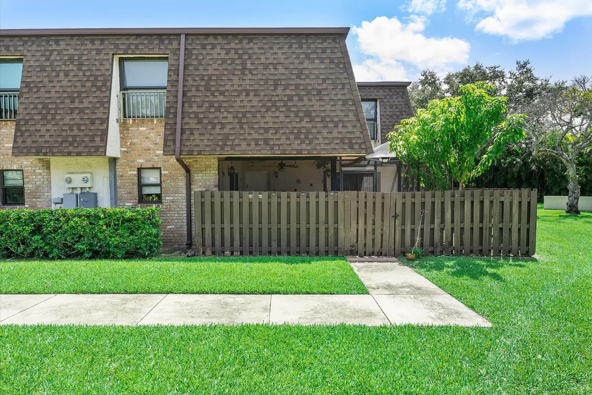2-2562 NW 99th Ave_002 at 2562 NW 99TH Avenue, Coral Springs