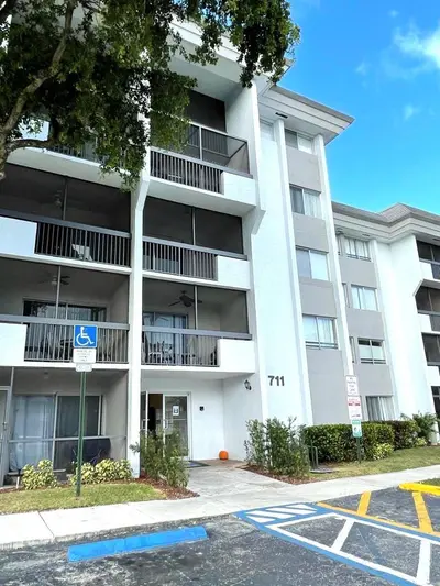 711 N PINE ISLAND Road 305, Plantation – Condominium for rent