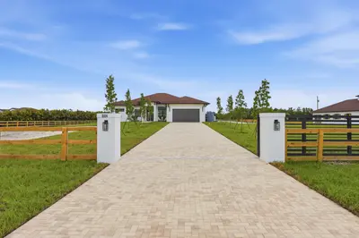 Other, Rental, Residential in The Acreage – business for sale in The Acreage, FL