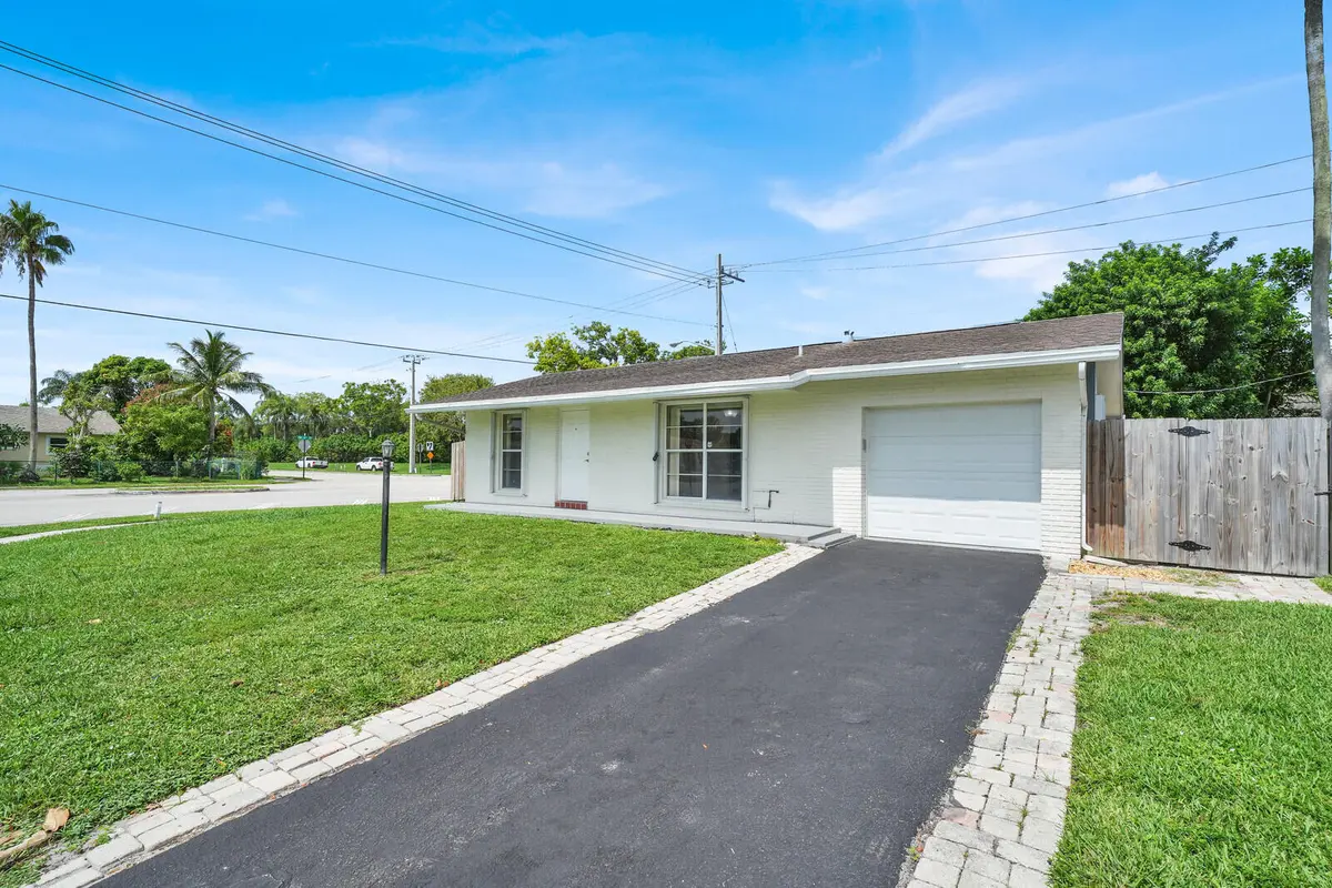 02_Image_2_mls at 22229 SW 65TH Terrace, Boca Raton
